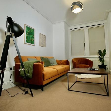 Spacious Two-Bedrooms House, Private Parking, Contractors, Relocators Оксфорд Екстер'єр фото